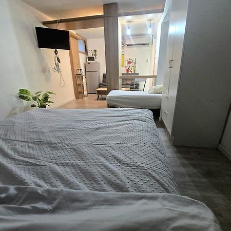 Emile Zola Villa Rishon LeZion Bagian luar foto